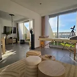 Perle Blanche Naturist Village Sea View * Agde