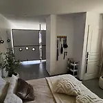 Perle Blanche Naturist Village Sea View *