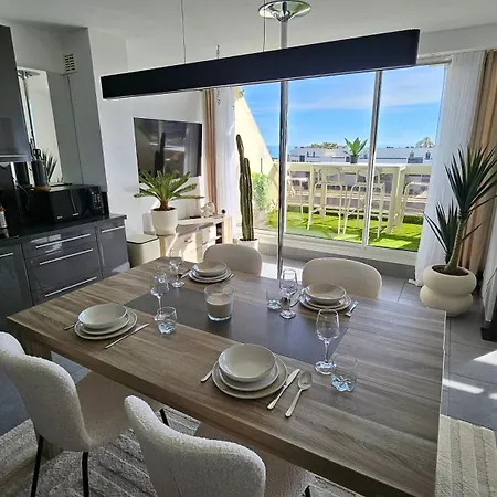 Perle Blanche Naturist Village Sea View