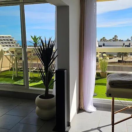 Perle Blanche Naturist Village Sea View 아파트