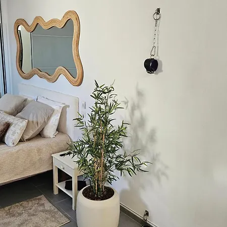 아파트 Perle Blanche Naturist Village Sea View *