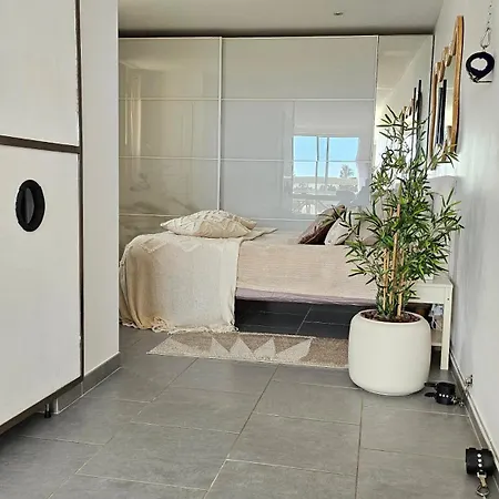 Perle Blanche Naturist Village Sea View Apartment