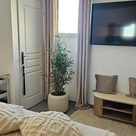 Perle Blanche Naturist Village Sea View Apartment